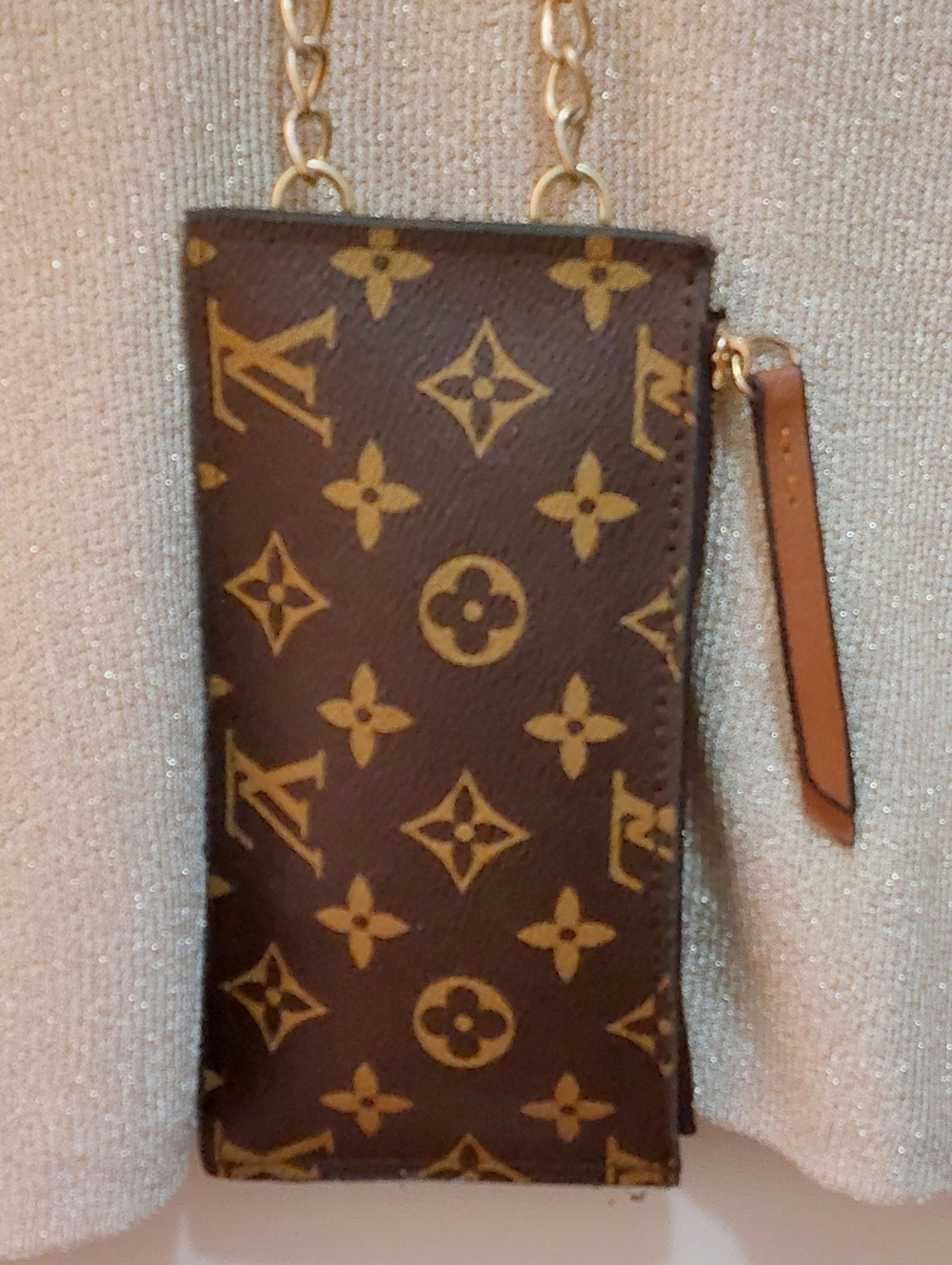 NEW Louis Vuitton Brown Monogram Cellphone Case With Gold Metal Crossbody Strap